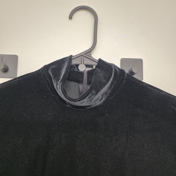 Linda Allard Ellen Tracy Women's Black Velvet Dress Size 4 - Picture 2 of 6